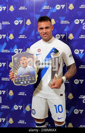 Verona, Italia. 26th May, 2024. Lautaro Martinez awarded before the Serie A soccer match between Hellas Verona and Inter at the Marcantonio Bentegodi Stadium, north Est Italy - Sunday, May 26, 2024. Sport - Soccer (Photo by Paola Garbuioi/Lapresse) Credit: LaPresse/Alamy Live News Stock Photo