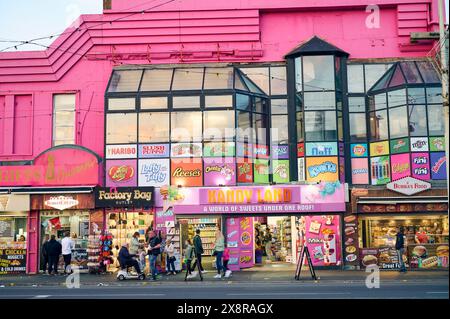 Sweets and candy store in large pink building on Blackpool Promenade Stock Photo