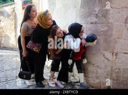 May 25, 2024: Gaziantep, Turkey. 26 May 2024. Amused visitors at the ...