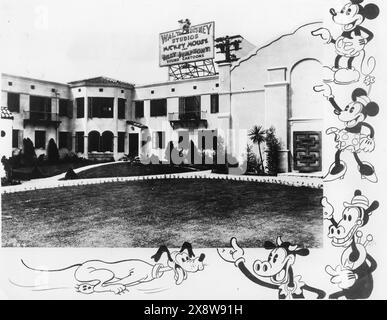 WALT DISNEY 2701 Hyperion Avenue Studios circa 1932 MICKEY WALT DISNEY 2701 Hyperion Avenue Studios circa 1932 MICKEY