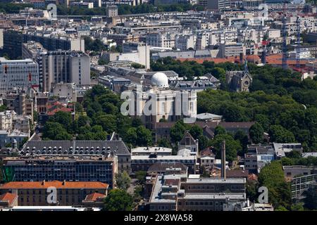 Paris, France - July 07 2017: The Observatoire de Paris with behind, the Chapelle Saint-Joseph-de-Cluny and the Maison d'arrêt de la Santé. Stock Photo