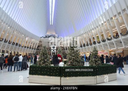 Visitors inside NYC Oculus during Christmas holiday season, New York City Stock Photo