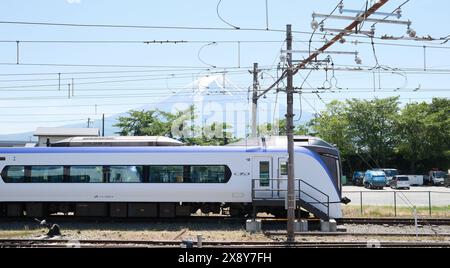 The Fuji Excursion is a regular limited express service operated by JR East and Fuji Kyuko, between Shinjuku on the Chuo Line and Kawaguchiko on Fujik Stock Photo