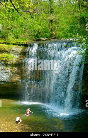 France, Jura, Doucier, the classified natural site, the Herisson waterfalls on the Hérisson torrent, Saut de la Forge waterfall Stock Photo