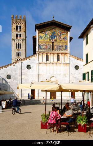 Italy, Tuscany, Lucca, Piazza San Frediano square, San Frediano Church, Byzantine and Romanesque mosaic of the frontage Stock Photo