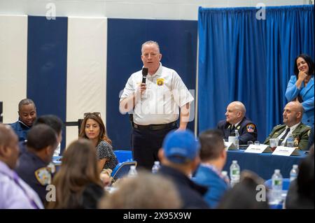 New York, New York, USA. 28th May, 2024. (NEW) Mayor Adams Hosts Community Conversation. May 28, 2024, New York, New York, USA: NYPD Chief Of Patrol John Chell speaks during Community Conversation event at Frank Sinatra School of the Arts High School, Astoria on May 28, 2024 in the Queens Borough of New York City. (Credit: M10s/TheNews2) (Foto: M10s/Thenews2/Zumapress) (Credit Image: © Ron Adar/TheNEWS2 via ZUMA Press Wire) EDITORIAL USAGE ONLY! Not for Commercial USAGE! Stock Photo