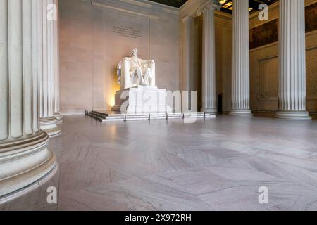 The Lincoln Memorial indoors on the National Mall in Washington DC Stock Photo