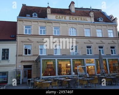 Hauptplatz, Cafe Central, Baden bei Wien, 2024, Manfred Siebinger *** Main square, Cafe Central, Baden near Vienna, 2024, Manfred Siebinger Stock Photo