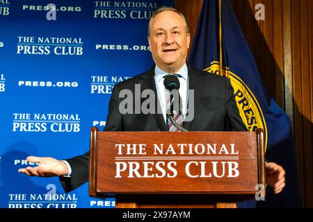 Second Gentleman Douglas Emhoff, married to U.S. Vice President Kamala Harris, speaks at the National Press Club on youth mental health, 28 May 2024. Stock Photo