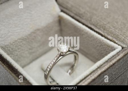 close up luxury wedding diamond ring in jewelry gift box Stock Photo