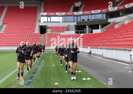 Prague, Czechia. 30th May, 2024. Belgian players pictured during the matchday -1 training session ahead of a game between the national teams of Czechia and Belgium, called the Red Flames on the third matchday in Group A2 in the league stage of the 2023-24 UEFA Women's European Qualifiers competition, on Thursday 30 May 2024 in Prague, Czechia . Credit: sportpix/Alamy Live News Stock Photo