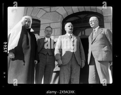 Members of the Royal Commission entertained by H.H. Emir Abdullah in his palace, on 11 January 1937 Stock Photo