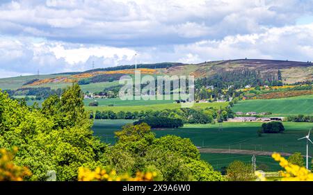 Dundee, Tayside, Scotland, UK. 30th May, 2024. UK Weather: The Strathmore Valley and Sidlaw Hills in Dundee, Scotland, are experiencing patchy cloud cover, sunshine and blustery winds. Credit: Dundee Photographics/Alamy Live News Stock Photo