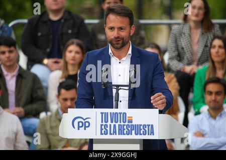 Gijón, Spain, May 31, 2024: The President of the Popular Party of Asturias, Álvaro Queipo addresses those present during the Campaign Rally of the Popular Party for the European Elections 2024, on May 31, 2024, in Gijón, Spain. Credit: Alberto Brevers / Alamy Live News. Stock Photo