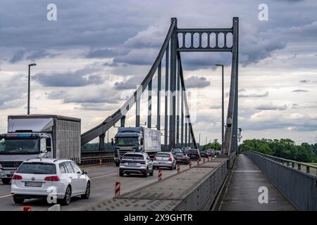 The Krefeld-Uerdingen bridge over the Rhine, between Krefeld and Duisburg, rein belt bridge from 1936, 858 meters long, federal road B228, shows sever Stock Photo