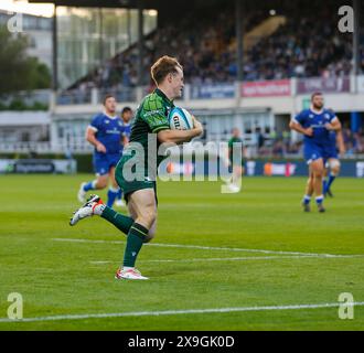 Colm Reilly of Connacht in action with the ball during the United Rugby ...