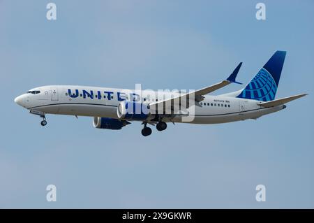 United Airlines Boeing 737 Max 8 with registration N37278 shown on final approach to LAX, Los Angeles International Airport. Stock Photo