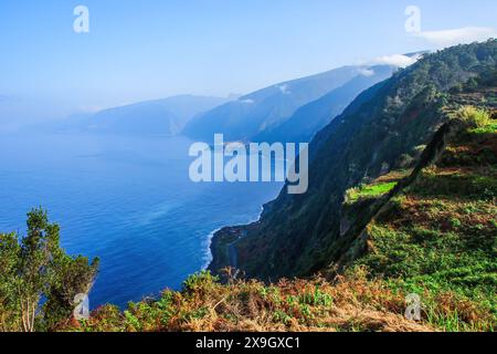 View of the seaside village of Seixal on the north coast of Madeira island (Portugal) from the viewpoint of Eira da Achada in Ribeira da Janela Stock Photo