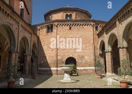 Courtyard of Pilate and Church of the Holy Sepulchre at Basilica of Santo, Bologna, Emilia-Romagna, Italy. Stock Photo