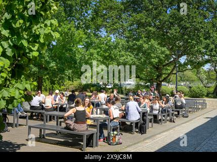 Mensa FU II, Silberlaube, Freie Universität, Habelschwerdter Allee, Dahlem, Steglitz-Zehlendorf, Berlin, Deutschland Stock Photo