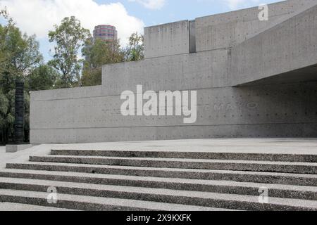 Mexico City, Mexico - Aug 2 2023: The Rufino Tamayo Museum inside the Bosque de Chapultepec presents national and international modern Stock Photo