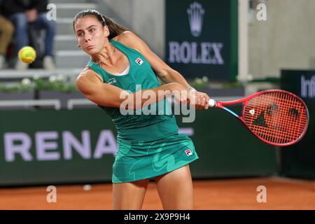 1st June 2024: Roland Garros, Paris, France: 2024 French Open Tennis tournament, Day 7: Emma Navarro (USA) versus Madison Keys (usa) during her 2 set win Stock Photo