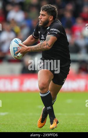 Eccles, UK. 02nd June, 2024. Hakim Miloudi of London Broncos breaks with the ball during the Betfred Super League Round 13 match Salford Red Devils vs London Broncos at Salford Community Stadium, Eccles, United Kingdom, 2nd June 2024 (Photo by Gareth Evans/News Images) in Eccles, United Kingdom on 6/2/2024. (Photo by Gareth Evans/News Images/Sipa USA) Credit: Sipa USA/Alamy Live News Stock Photo