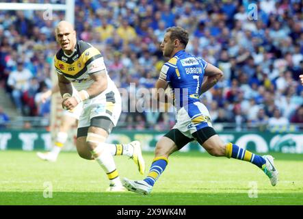 Pic shows: Rob Burrow in action  Rugby League Challenge Cup Final Leeds Rhinos v Castleford. 2014     Pic gavin rodgers/pixel8000 Stock Photo