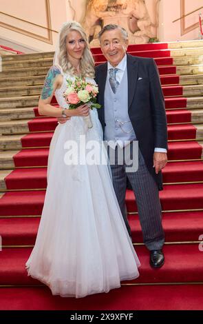 Simone (Reiländer) and Richard Lugner after his 6th wedding - Arrival ...