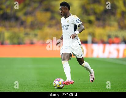 London, UK. 01st June, 2024. Soccer: Champions League, Borussia Dortmund - Real Madrid, Final, Wembley Stadium, Madrid's Vinicius Junior plays the ball. Credit: Robert Michael/dpa/Alamy Live News Stock Photo