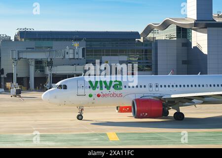 Los Angeles, California, USA - 12 January 2024: VivaAerobus Airbus A320 (registration XA-VIJ) taxiing for take off at Los Angeles International airport Stock Photo