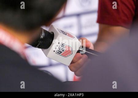 Minneapolis, Minnesota, USA. 3rd June, 2024. A microphone with the USA Soccer logo during media availability ahead of the United States vs South Korea women's international friendly match at Allianz Field in St. Paul. (Credit Image: © Steven Garcia/ZUMA Press Wire) EDITORIAL USAGE ONLY! Not for Commercial USAGE! Stock Photo