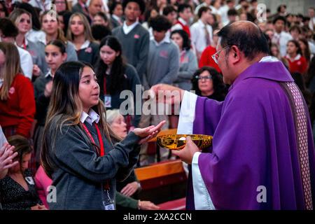 In the mass, during the communion Stock Photo - Alamy