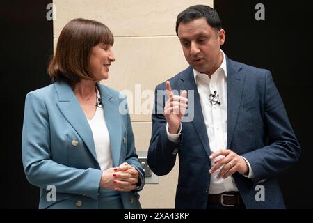 Edinburgh, Scotland, UK. 4th June 2024. Shadow Chancellor Rachel Reeves and Scottish Labour leader Anas Sarwar take part in a Q&A session discussing Labour’s economic plans with financial staff at RBS headquarters in Edinburgh.   Iain Masterton/Alamy Live News Stock Photo