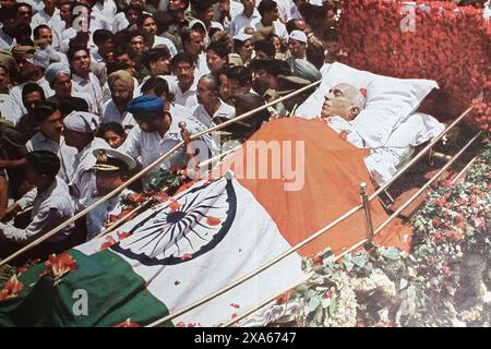 Viersen, Germany - May 9. 2024: Life magazine cover story about indian prime minister Jawaharlal Nehru funeral procession 1964 Stock Photo