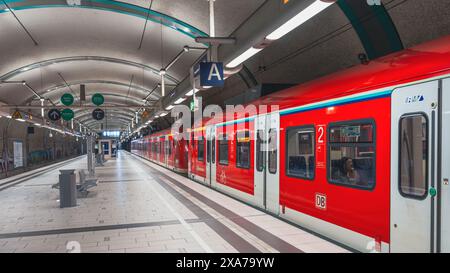 Deutsche Bahn regional train at the subway station Kaiserlei in Offenbach main Stock Photo