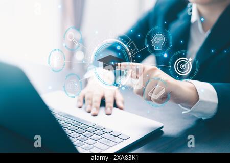 Online course offered by school revolutionizes education, utilizing e-learning and web-based teaching methods to enhance cognition and facilitate stud Stock Photo
