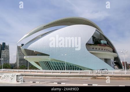 Valencia's Palau de les Arts (Opera House) in the Ciudad de las artes - The City of Arts and Science area. Stock Photo