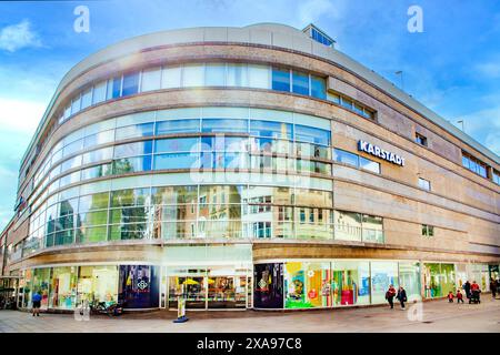 Wiesbaden, Germany - May 25, 2024: view to facade of warehouse and shopping mall Karstadt in downtown Wiesbaden. Stock Photo