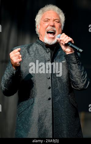 Tom Jones, V2012, Hylands Park, Chelmsford, Essex, Britain - 19 August 2012 Stock Photo