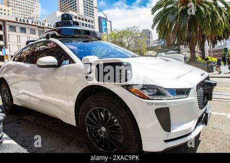 San Francisco, USA. 16th May, 2024. A driverless robot cab from Google's sister company Waymo is on the road. Credit: Andrej Sokolow/dpa/Alamy Live News Stock Photo