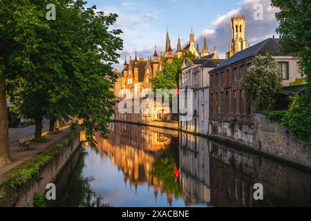 Scenery of the Dijver Canal in the historic center of Bruges, Belgium Stock Photo
