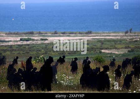 Ver Sur Mer, France. 06th June, 2024. Atmosphere during the Franco-British ceremony at the Ver-sur-mer memorial, during the 80th anniversary of the D-Day landings, on June 6, 2024. Photo by Stephane Lemouton/Pool/ABACAPRESS.COM Credit: Abaca Press/Alamy Live News Stock Photo