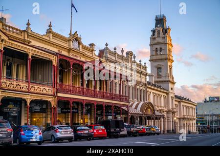 Street view of Lydiard Street featuring the former Post Office, former Mining Exchange and the Old Colonists Hall. Lydiard Street Ballarat, Victoria Stock Photo