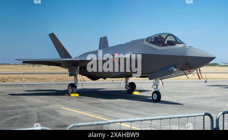 F-35 fifth-generation stealth aircraft Stock Photo - Alamy