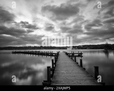 Winter evening in the bathing area of Percha on Lake Starnberg in the Bavarian Füfnseenland, Bavaria, Germany Stock Photo