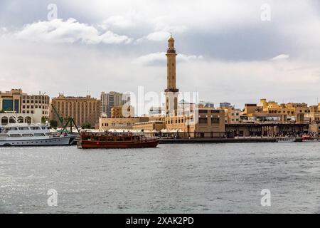 Abra water cab, dhow, on Dubai Creek, Dubai, United Arab Emirates, Middle East, Asia Stock Photo