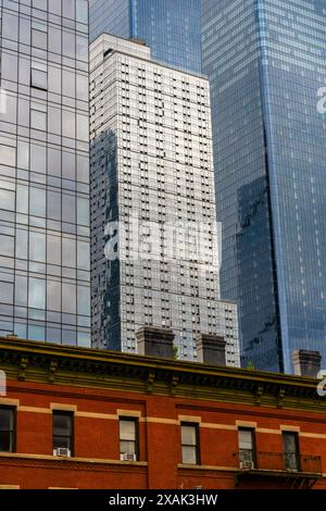 Fascinating skyscrapers in ⁦Hudson Yards, Midtown Manhattan⁩⁦, New York City, USA. ⁦Midtown Manhattan⁩⁦ is the central part of the ⁩⁦New York City⁩⁦ a Stock Photo