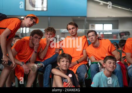 Lagnasco, Italia. 07th June, 2024. Disappunto dei Carota Boys durante il Watch Party Carota Boys Sinner vs Alcaraz a Lagnasco, Italia - Cronaca - Venerd&#xec; 7 Giugno 2024 - ( Photo Alberto Gandolfo/LaPresse ) Carota Boys disappointment during the Watch Party Carota Boys Sinner vs Alcaraz in Lagnasco, Italy - Friday, June 7, 2024 - News - ( Photo Alberto Gandolfo/LaPresse ) Credit: LaPresse/Alamy Live News Stock Photo