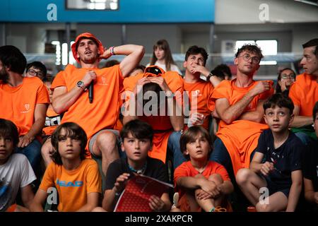 Lagnasco, Italia. 07th June, 2024. La delusione dei Carota Boys durante il Watch Party Carota Boys Sinner vs Alcaraz a Lagnasco, Italia - Cronaca - Venerd&#xec; 7 Giugno 2024 - ( Photo Alberto Gandolfo/LaPresse ) Carota Boys disappointment during the Watch Party Carota Boys Sinner vs Alcaraz in Lagnasco, Italy - Friday, June 7, 2024 - News - ( Photo Alberto Gandolfo/LaPresse ) Credit: LaPresse/Alamy Live News Stock Photo